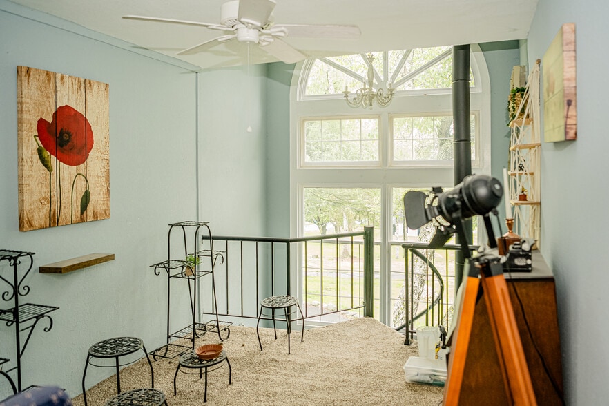 More Photos Of 2735 PA-390, Canadensis Hospitality For Sale