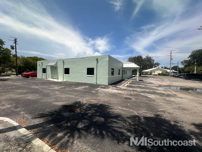 More Photos Of 1980-20030 SE Ocean Blvd, Stuart Medical For Lease