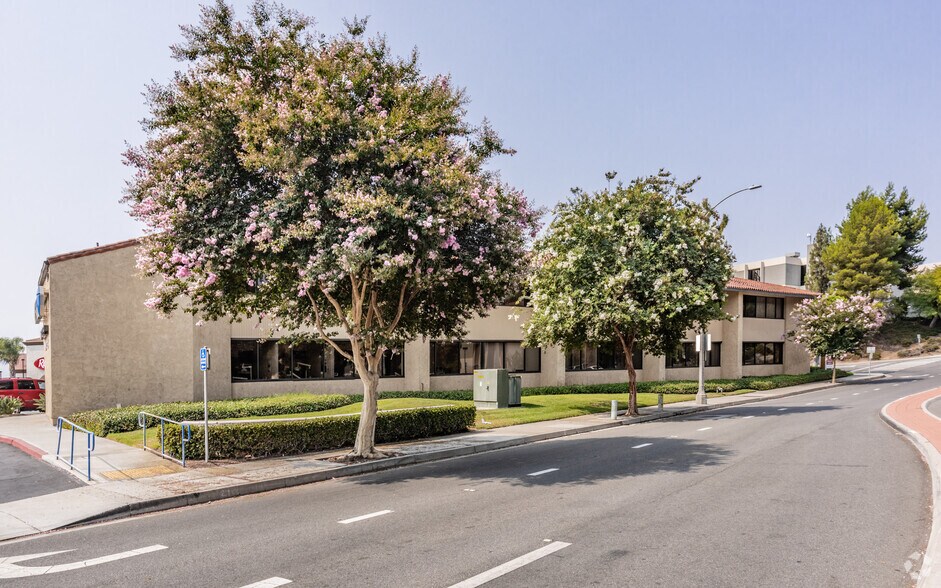 More Photos Of 1235 N Harbor Blvd, Fullerton Office For Lease