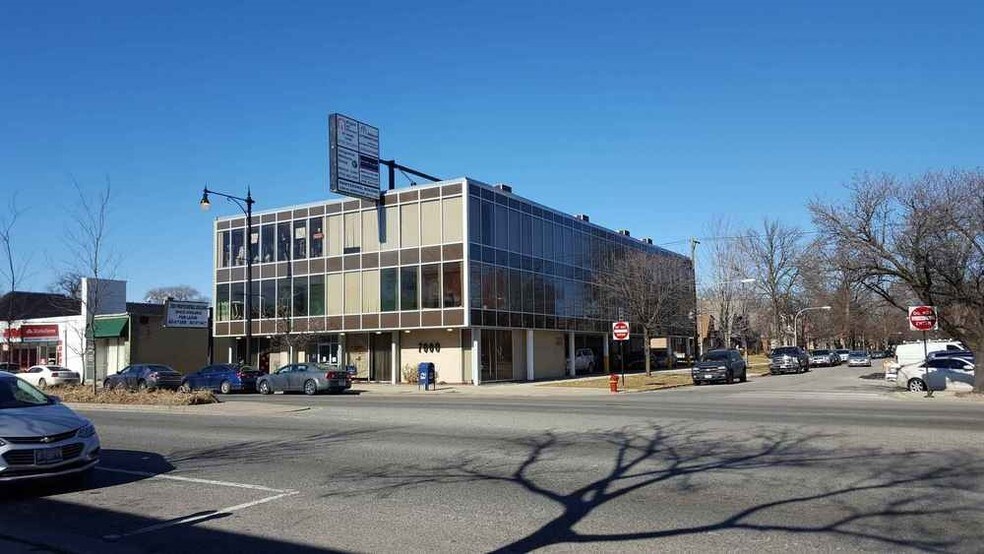 More Photos Of 7000 W North Ave, Chicago Medical For Lease