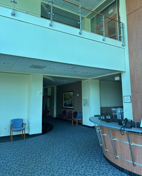 More Photos Of 8055 N Highway 67, Texarkana Office For Sale