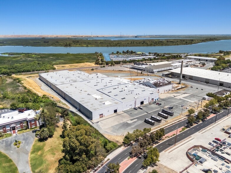 More Photos Of 1400 W 4th St, Antioch Warehouse For Lease