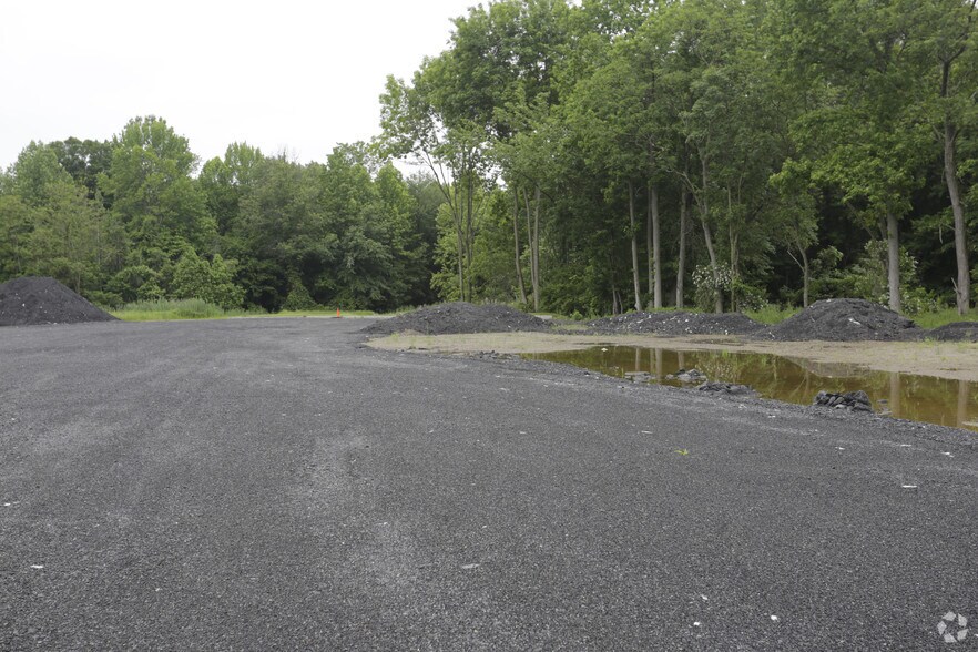 More Photos Of 1180 Bloomfield Ave, Caldwell Freestanding For Lease