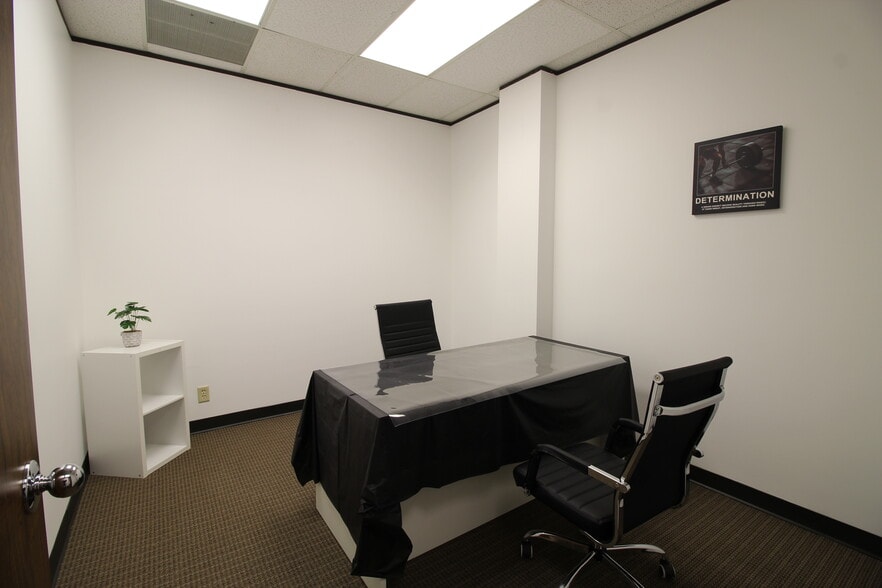 More Photos Of 11767 Katy Fwy, Houston Office For Lease
