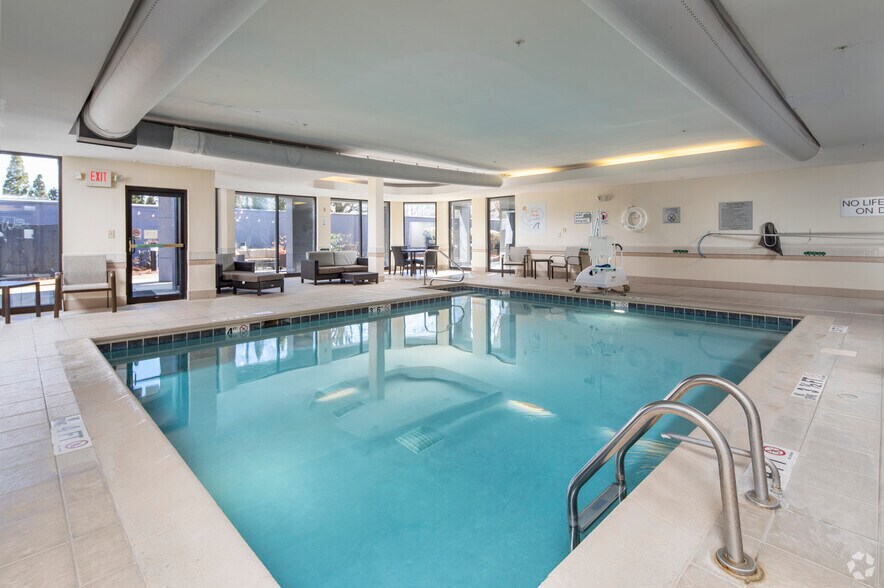 More Photos Of 4300 Colonnade Pky, Birmingham Hotel For Sale