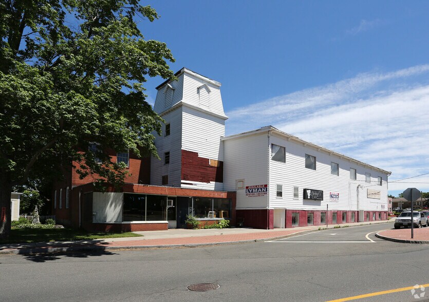 More Photos Of 501 E Middle Tpke, Manchester Apartments For Sale