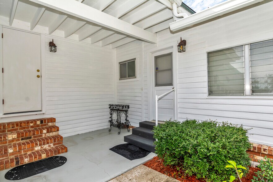 More Photos Of 2575 US Highway 1, Mims Land For Sale