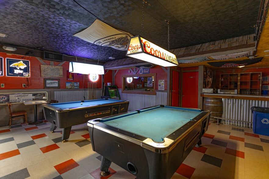More Photos Of 1349 13th Ave SW, Great Falls Bar For Sale