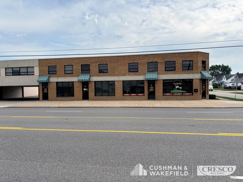 More Photos Of 4515-4523 Brookpark Rd, Parma Warehouse For Lease