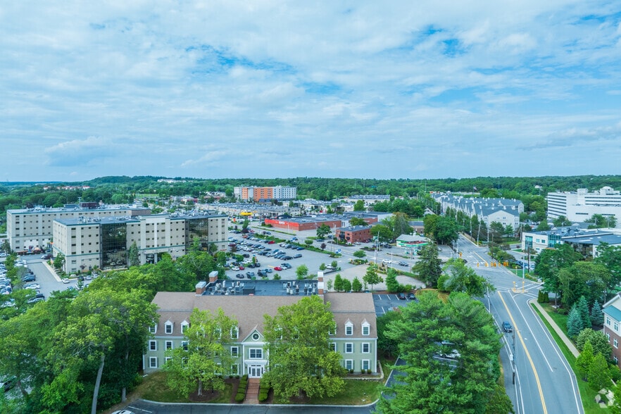 More Photos Of 10 Cedar St, Woburn Office For Sale