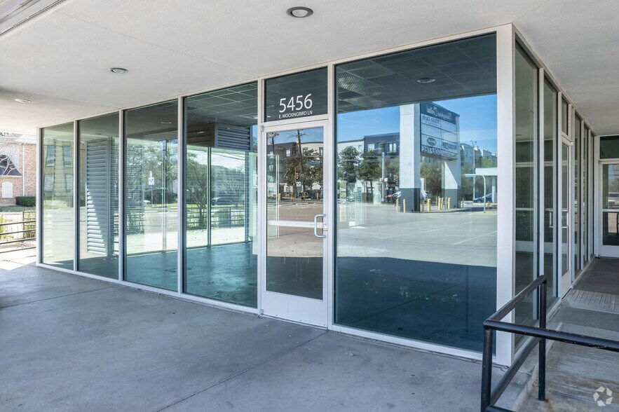 More Photos Of 5400 E Mockingbird Ln, Dallas Unknown For Lease