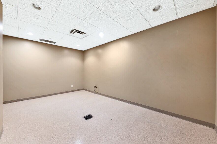More Photos Of 7478 S Campus View Dr, West Jordan Medical For Sale