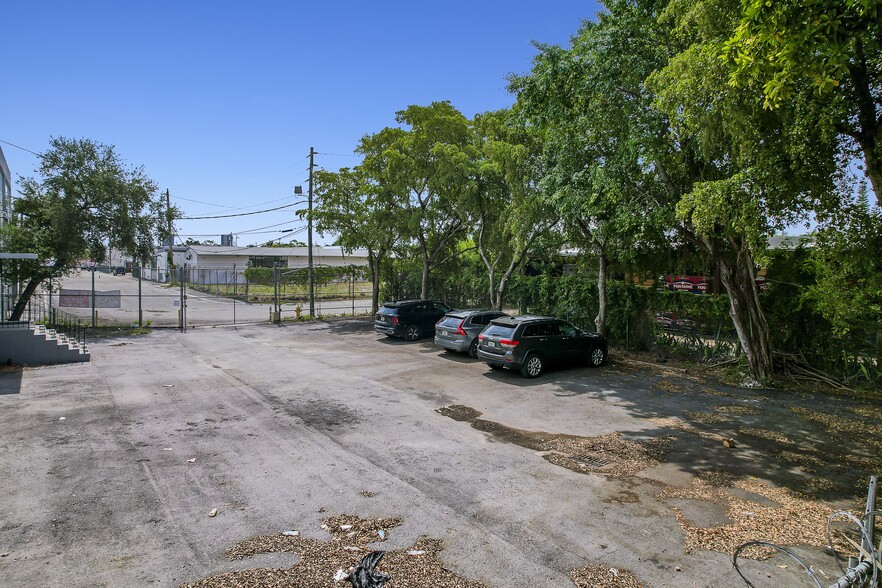 More Photos Of 7200 NW 1st Ave, Miami Distribution For Lease
