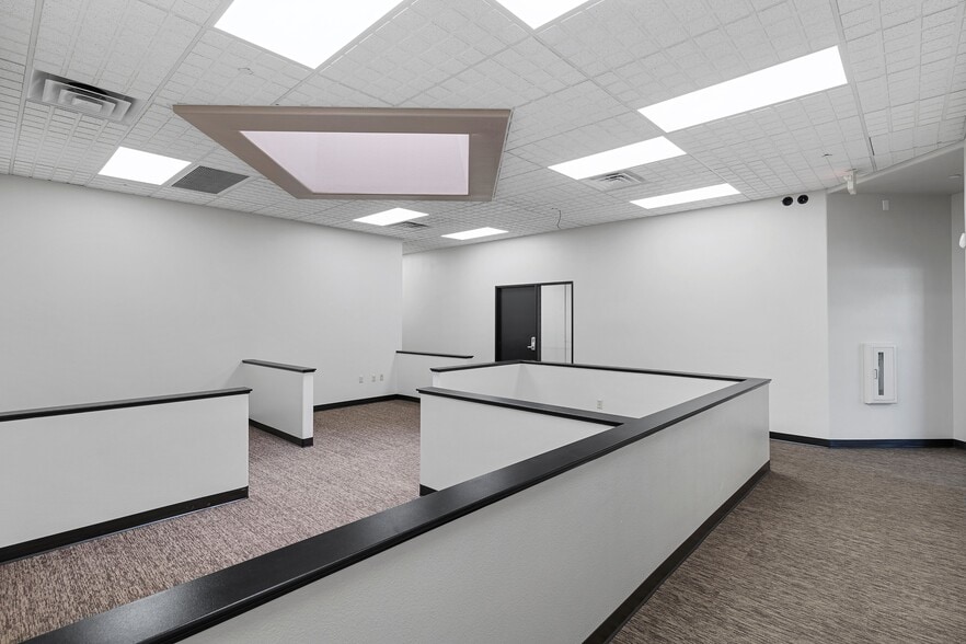 More Photos Of 5670 S Wynn Rd, Las Vegas Research And Development For Lease