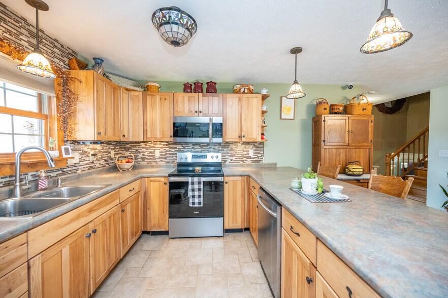 More Photos Of 17848 Garrett Hwy, Oakland Apartments For Sale