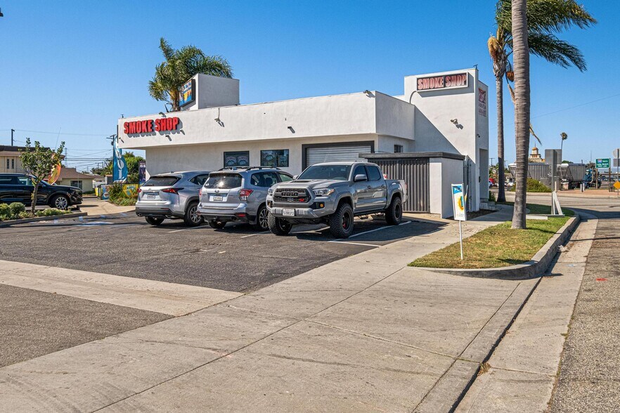 More Photos Of 18750 Crenshaw Blvd, Torrance General Retail For Lease