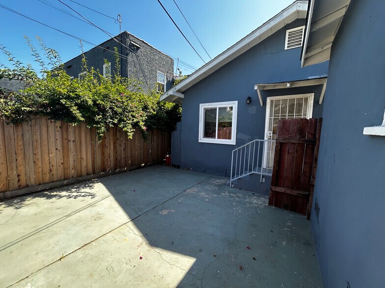 More Photos Of 932 Walnut Ave, Long Beach Specialty For Sale