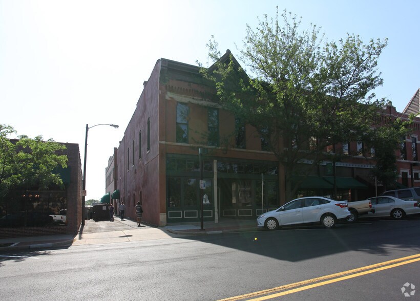 More Photos Of 110 N Cherry St, Olathe Office Residential For Lease