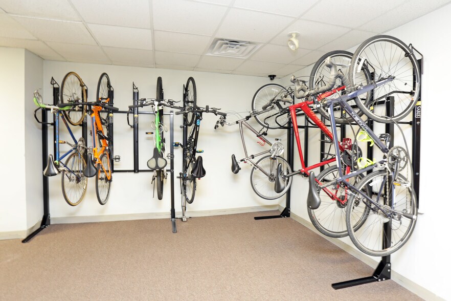 More Photos Of 1913 Farnam St, Omaha Apartments For Lease