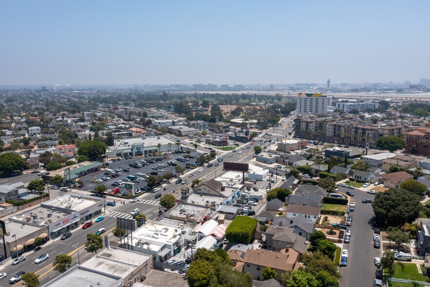 More Photos Of 8407 Lincoln Blvd, Los Angeles Storefront Retail Office For Lease