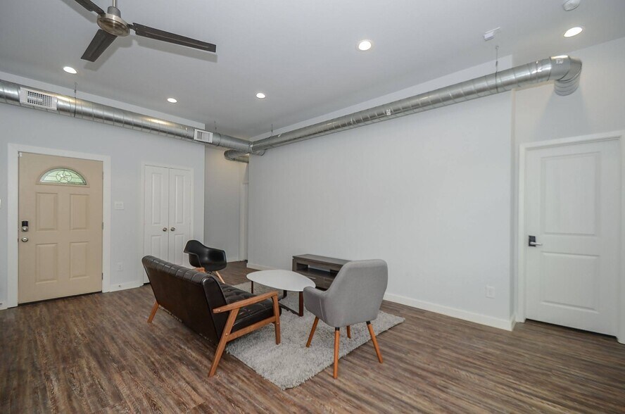 More Photos Of 3424-3426 Tuam St, Houston Apartments For Sale