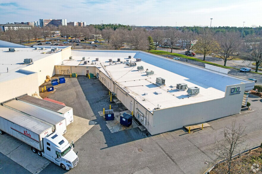 More Photos Of 10610 Centrum Pky, Pineville General Retail For Lease