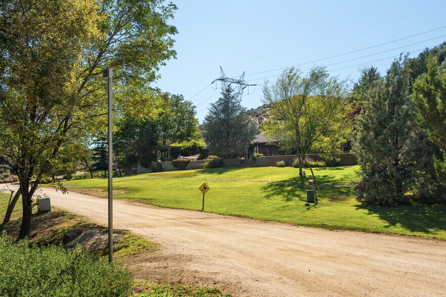 More Photos Of 33466 Sandy Creek Ln, Pine Valley Specialty For Sale