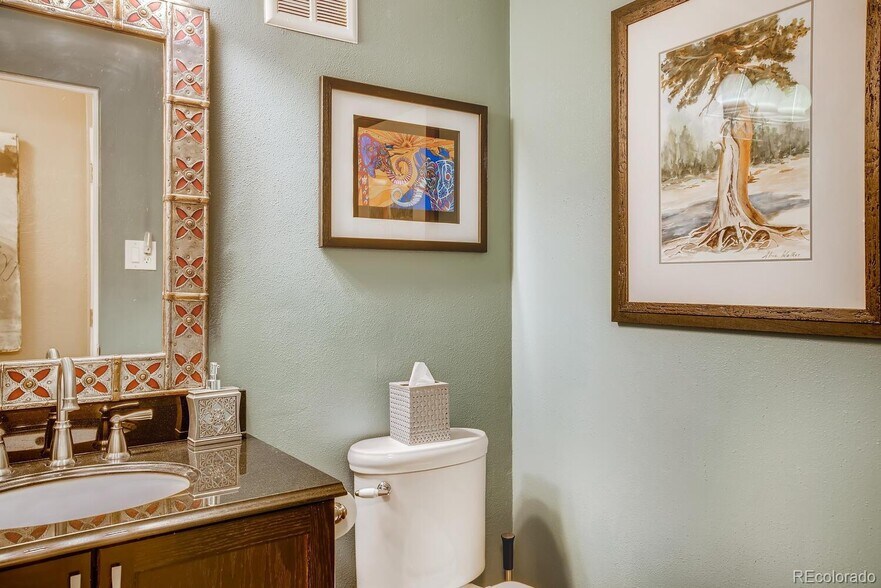 More Photos Of 2805-2901 S Locust St, Denver Apartments For Sale
