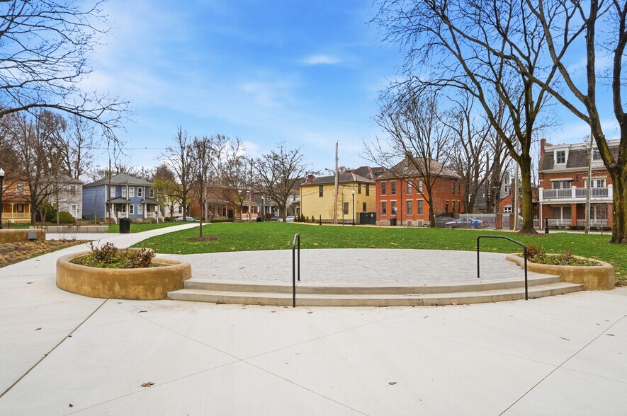 More Photos Of 39 E Hubbard Ave, Columbus Apartments For Lease