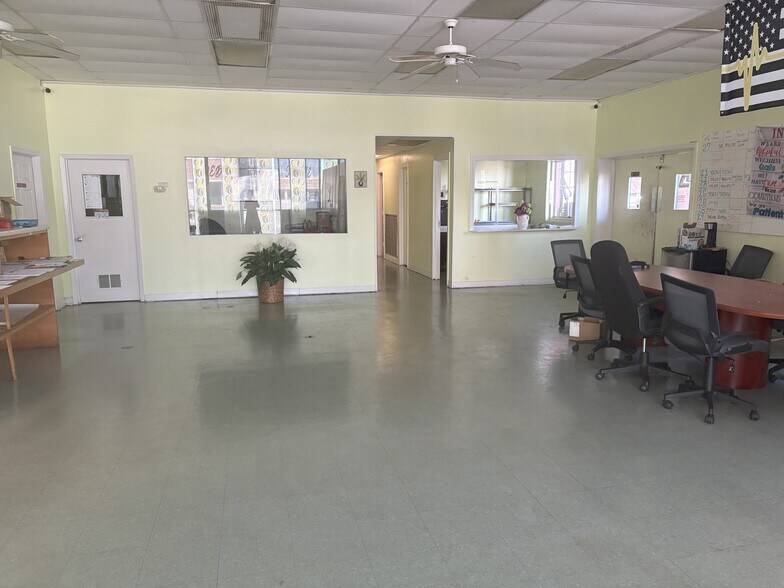 More Photos Of 140 Garner Rd, Spartanburg Auto Repair For Lease