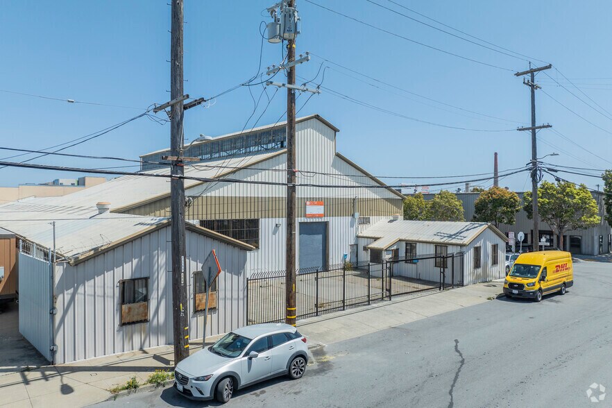 Primary Photo Of 1000 25th St, San Francisco Warehouse For Lease