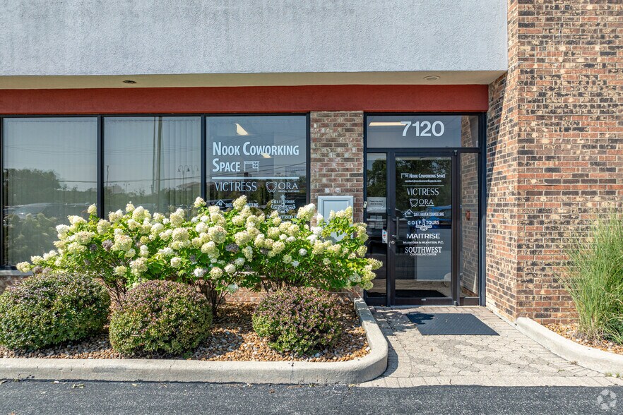 More Photos Of 7110-7130 W 127th St, Palos Heights Medical For Lease