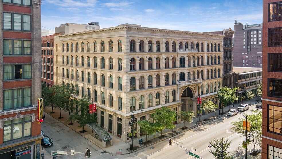 More Photos Of 555 Washington Ave, Saint Louis Office For Lease