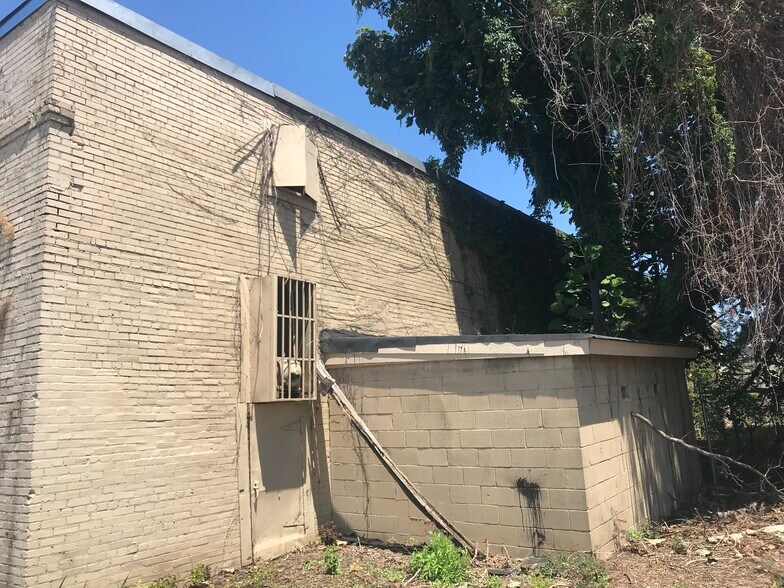 More Photos Of 147 Nebraska, Memphis Warehouse For Sale
