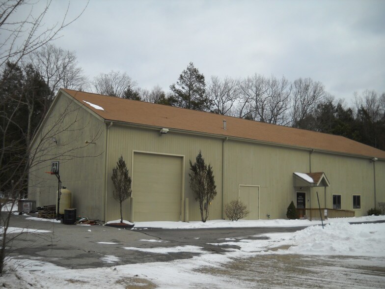 More Photos Of 1768 Storrs Rd, Mansfield Office For Lease