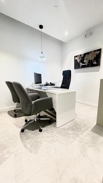 More Photos Of 2980 NE 207th St, Aventura Office Residential For Lease