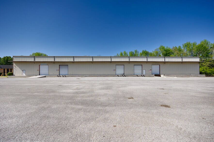 More Photos Of 3314 Highway 53, Huntsville Distribution For Lease
