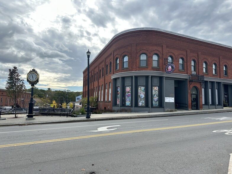 More Photos Of 97-103 Elm St, Millbury Storefront Retail Office For Lease
