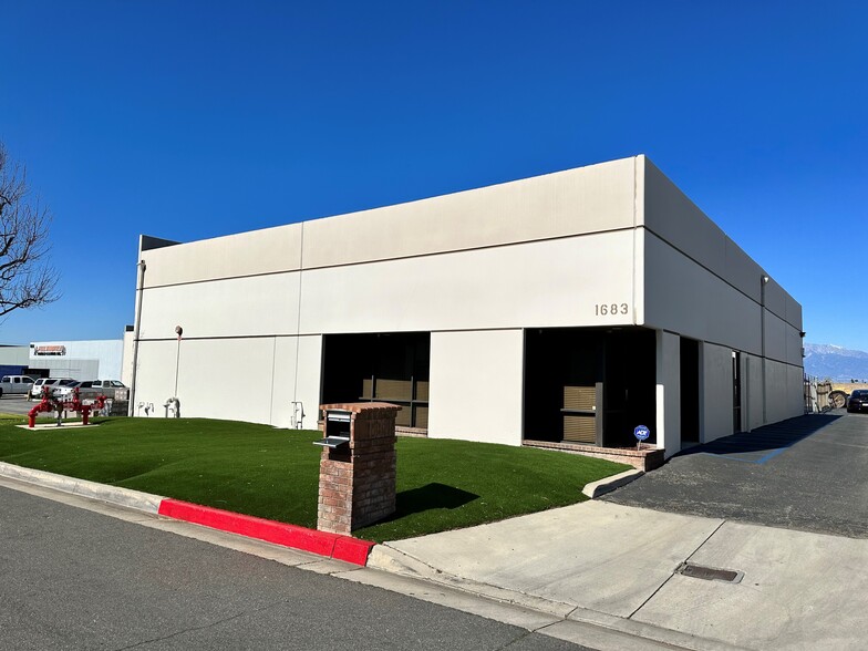 Primary Photo Of 1683 Commerce St, Corona Warehouse For Lease