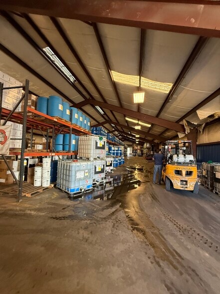 More Photos Of 7403 Wright Rd, Houston Manufacturing For Lease