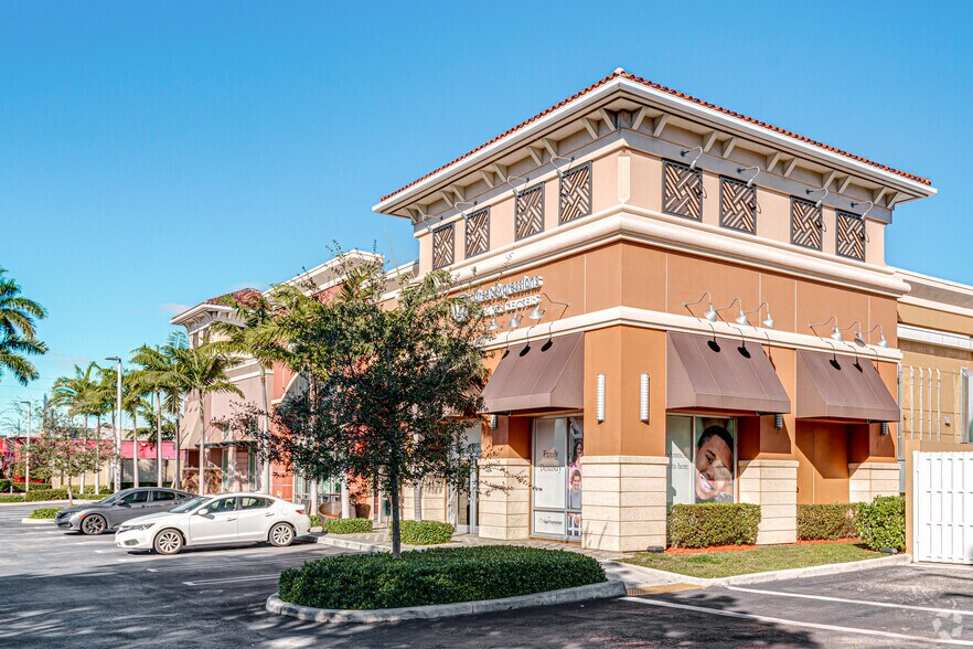 More Photos Of 19915-19925 Biscayne Blvd, Aventura Unknown For Lease