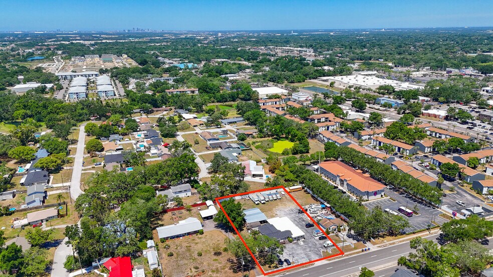 More Photos Of 504 S Kings Ave, Brandon Office For Sale