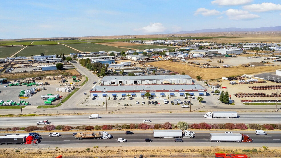 More Photos Of 3980 Saco Rd, Bakersfield Manufacturing For Lease