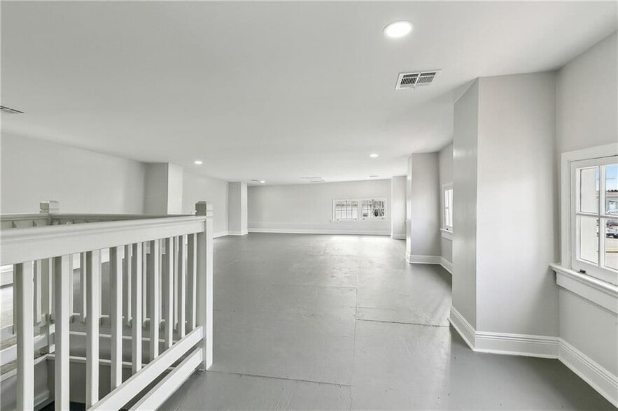 More Photos Of 1100 N Broad Ave, New Orleans Storefront Retail Residential For Sale