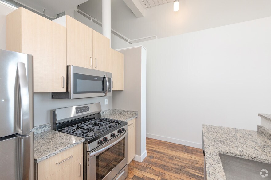 More Photos Of 166 Valley St, Providence Apartments For Sale