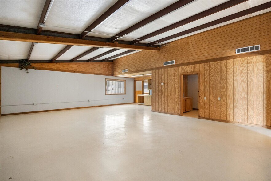 More Photos Of 301 S Main, Meridian Industrial For Sale