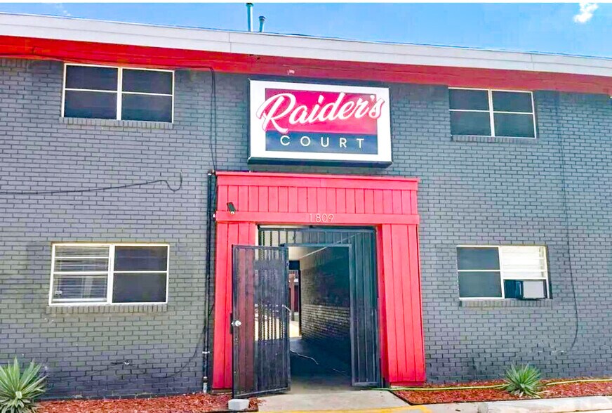 More Photos Of 1809 14th St, Lubbock Apartments For Sale