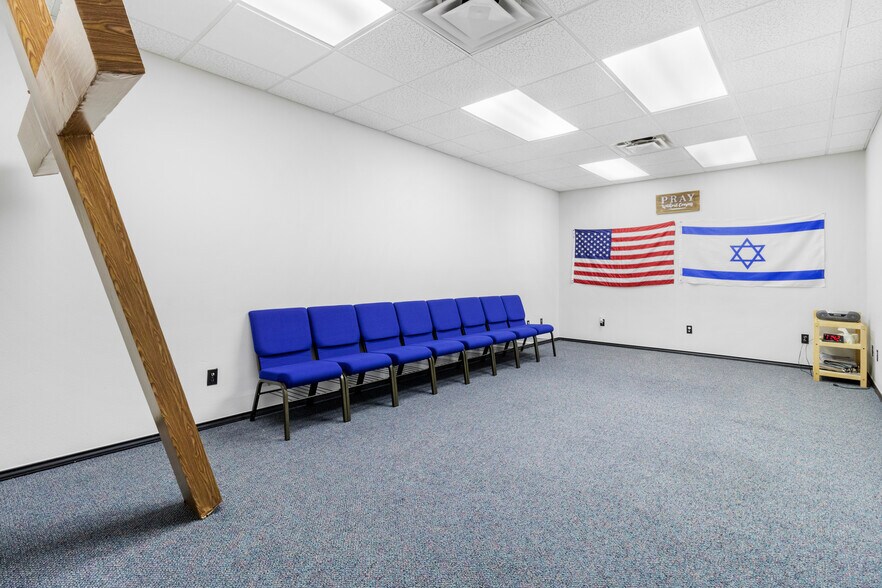 More Photos Of 2032 Orchid Ave, McAllen Office Residential For Sale