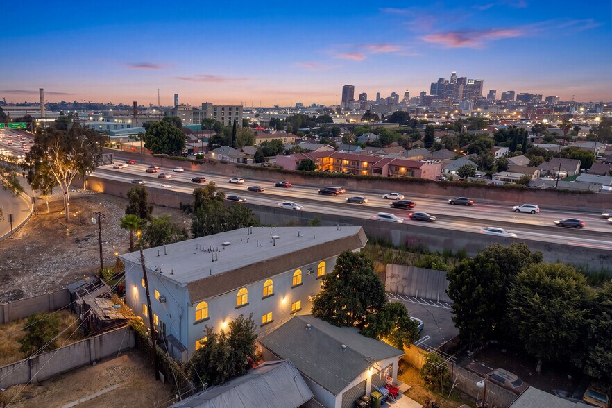 More Photos Of 2104 Mozart St, Los Angeles Apartments For Sale