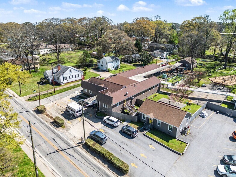 More Photos Of 983 Forest Ave, Forest Park Daycare Center For Sale